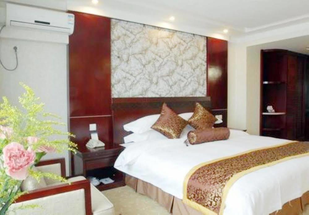 Super 8 Hotel Xian Da Yan Ta Екстер'єр фото