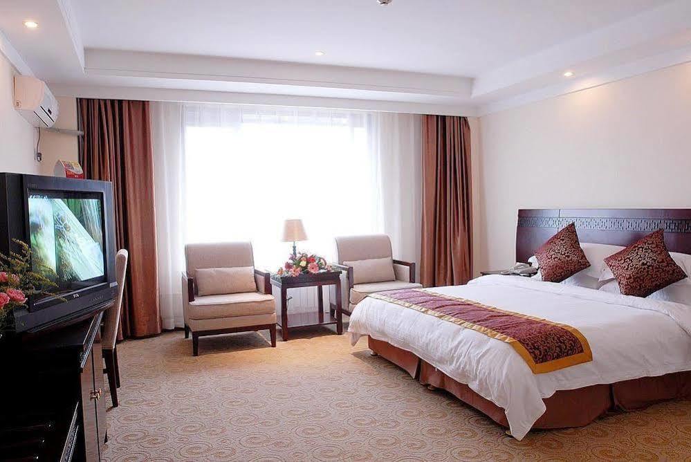 Super 8 Hotel Xian Da Yan Ta Екстер'єр фото